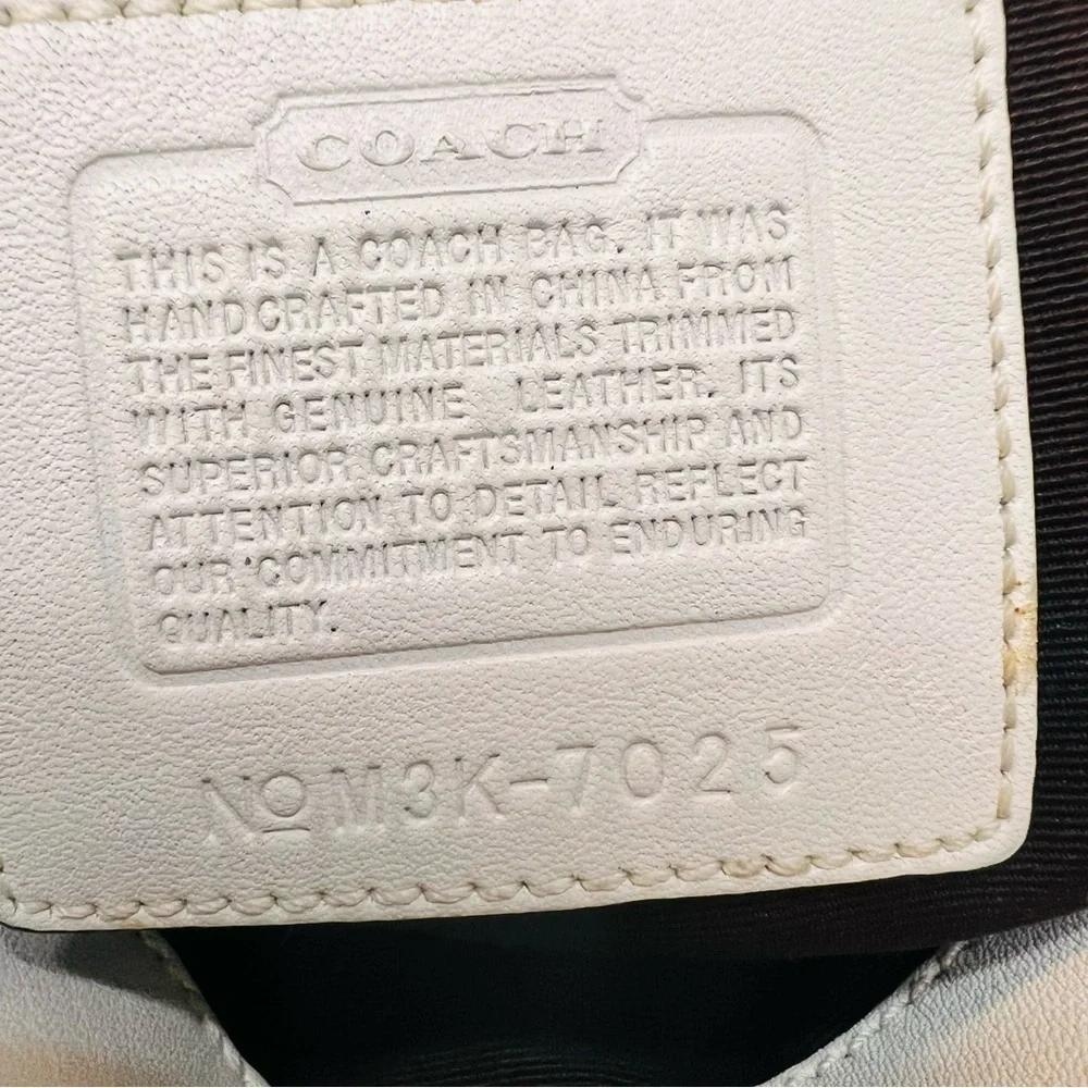 Coach Vintage Soho Sm Signature Logo & Leather 7025